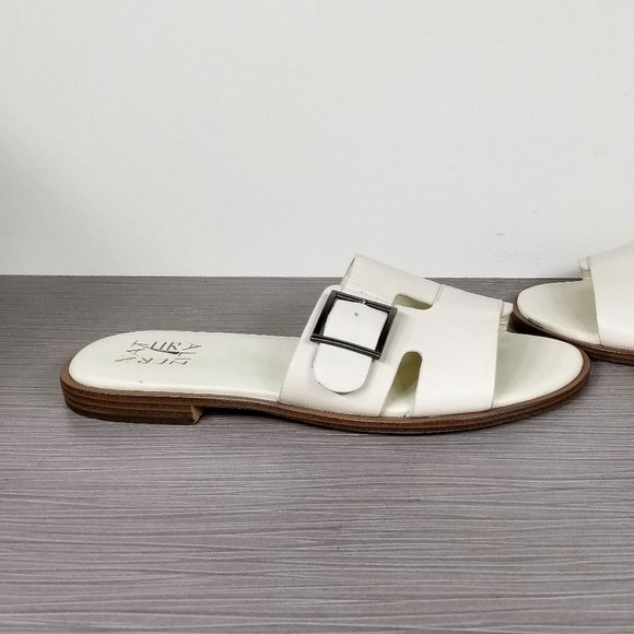Naturalizer Faryn Big Buckle Slide Sandal, Ivory Leather, Womens Size 9 - Picture 7 of 9